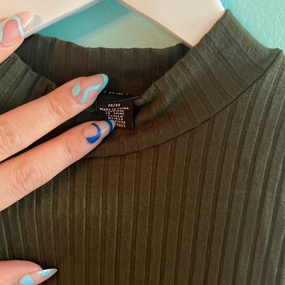 🌸BODYSUIT 🌸 - Picture 4 of 4